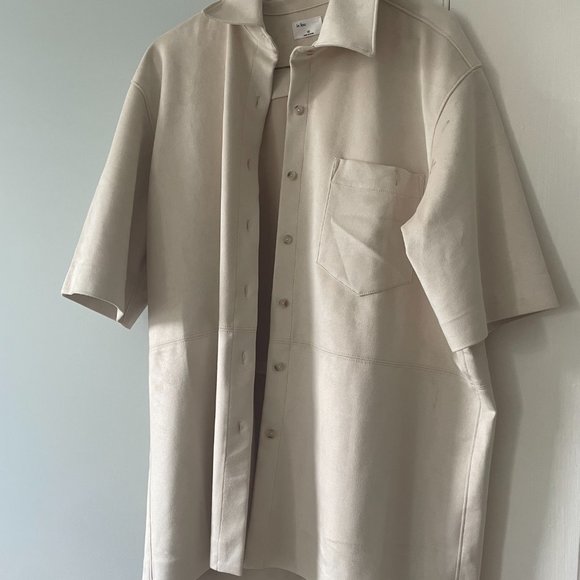 Aritzia Vegan Suede T-Shirt Shacket - Picture 3 of 11